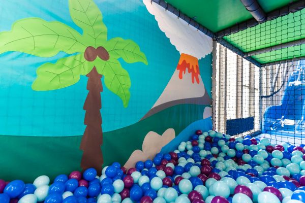 ball pit soft play